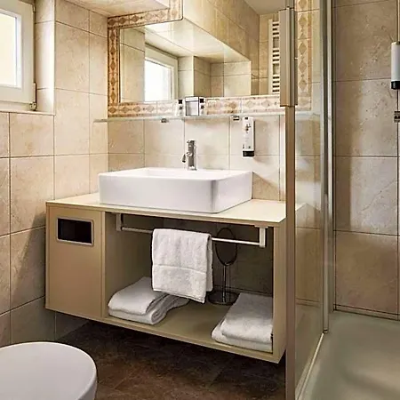 Dormero Paho 4* Wels